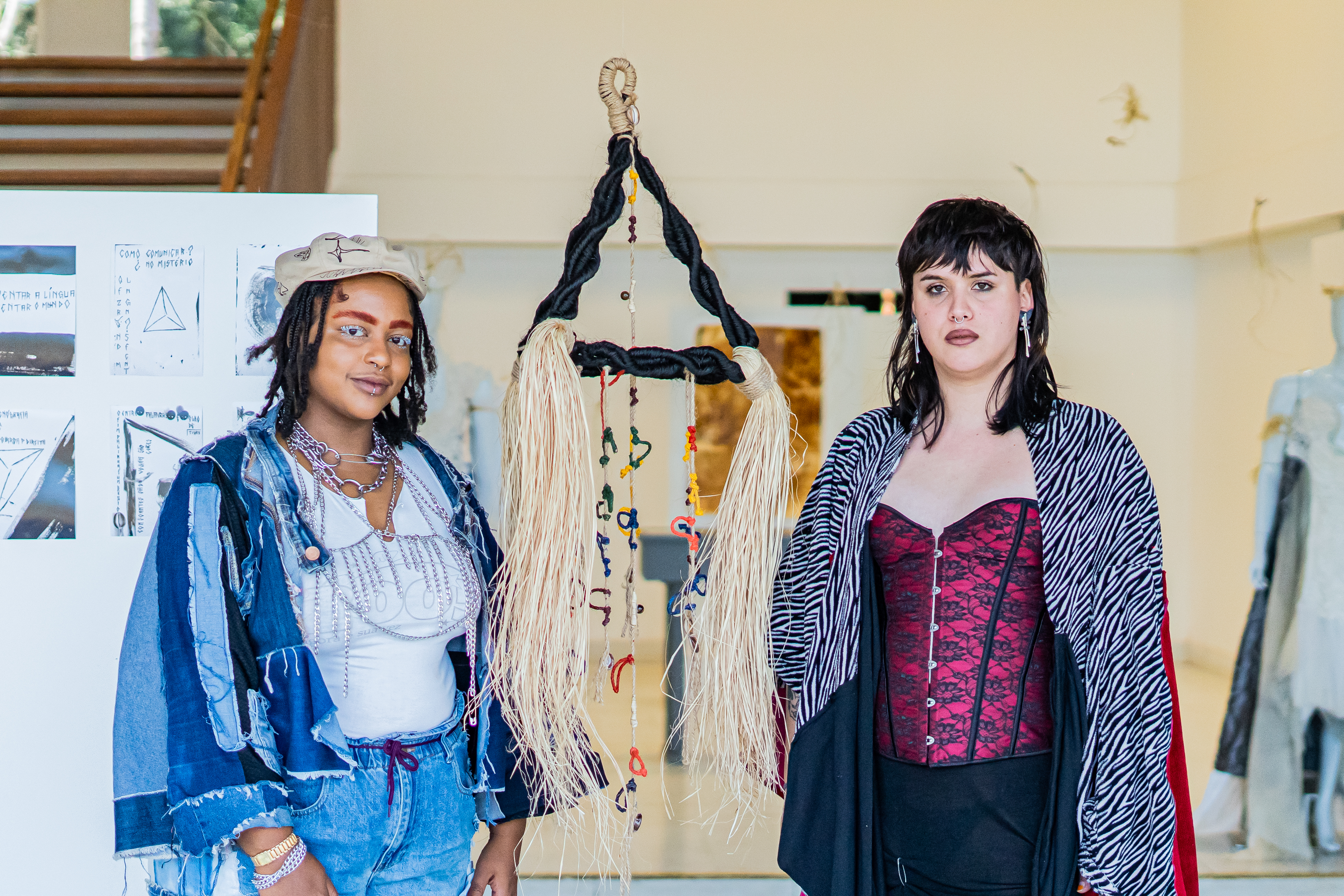 Transnográfia. 
                        Uma ferramenta de escrita codificada que nasce da reivindicação de autonomia dos corpos trans.